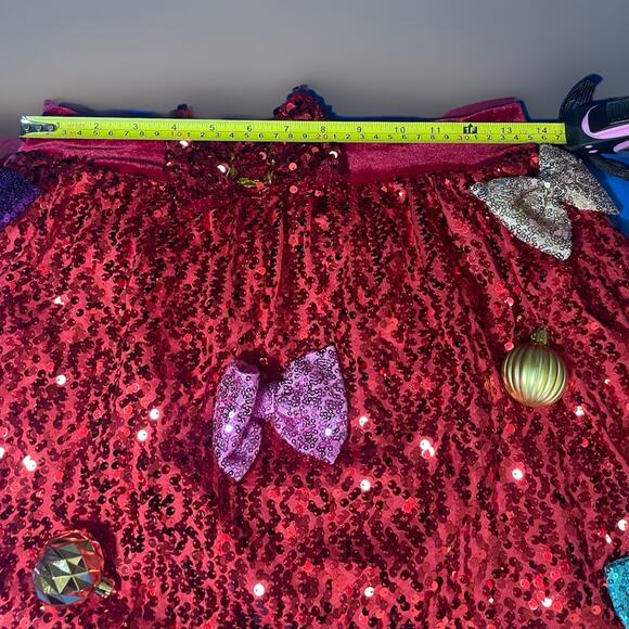 Love On A Hanger Women’s Size Medium Ugly Christmas Sweater Skirt - Picture 3 of 4